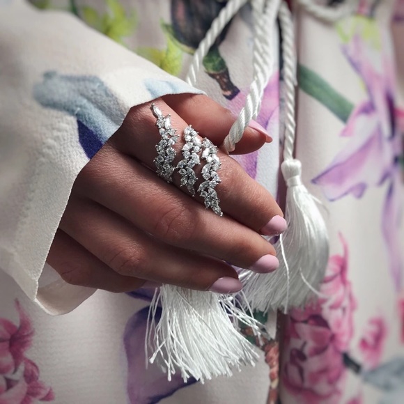 "Ice Queen" - Picture 4 of 8